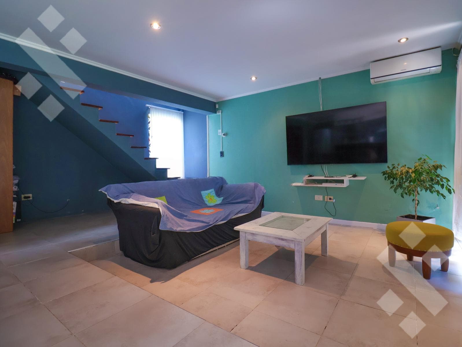 2-Bedroom House for Sale, with Pool, in the La Castellana II Gated Community, Neuquén