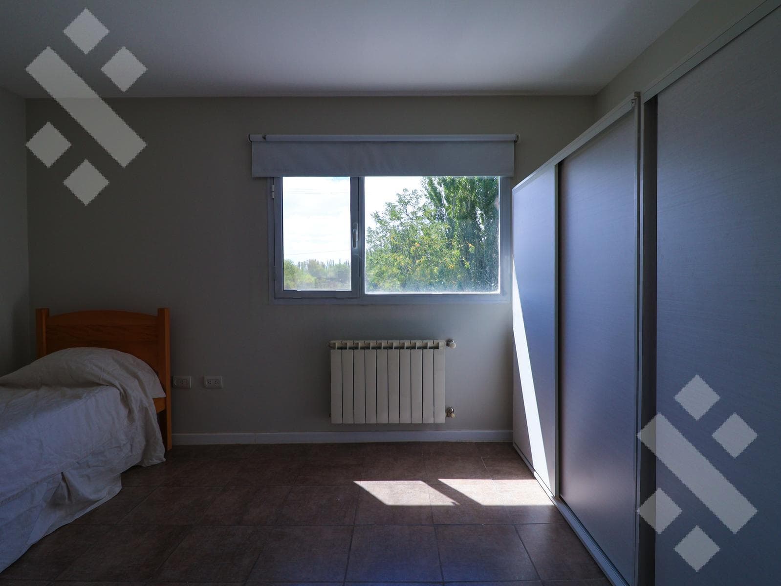 2-Bedroom House for Sale, with Pool, in the La Castellana II Gated Community, Neuquén