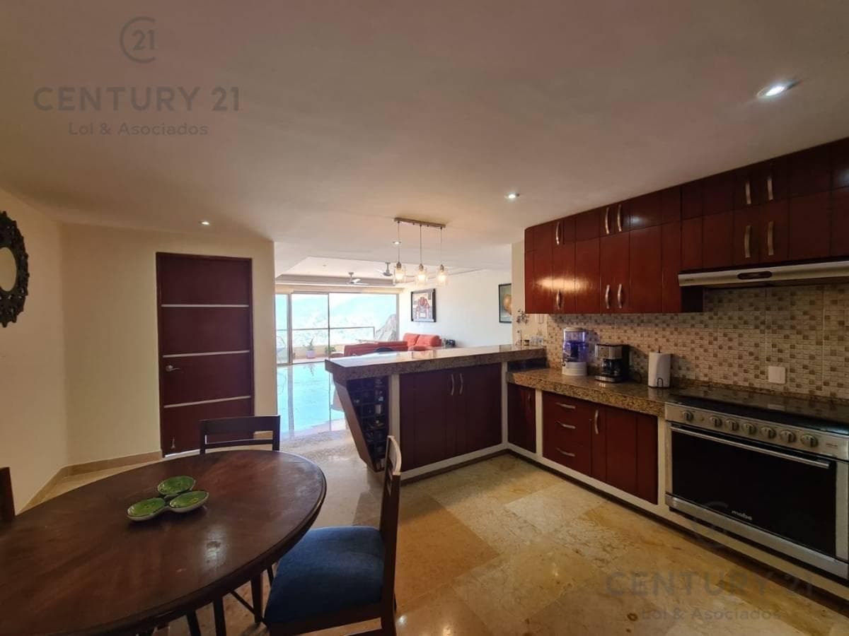 Apartment for Sale in Joyas de Brisamar, Acapulco, Guerrero