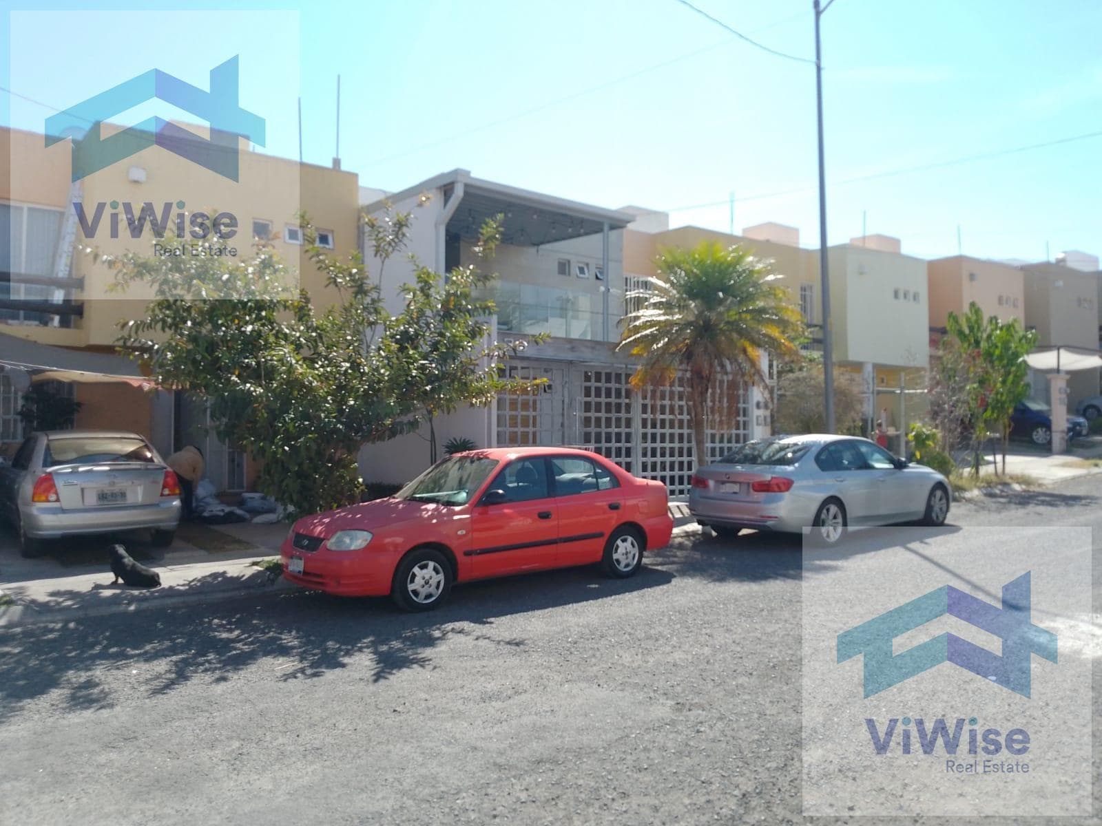 House for Sale in Candiles | Sofia | Terrace | Excellent Location