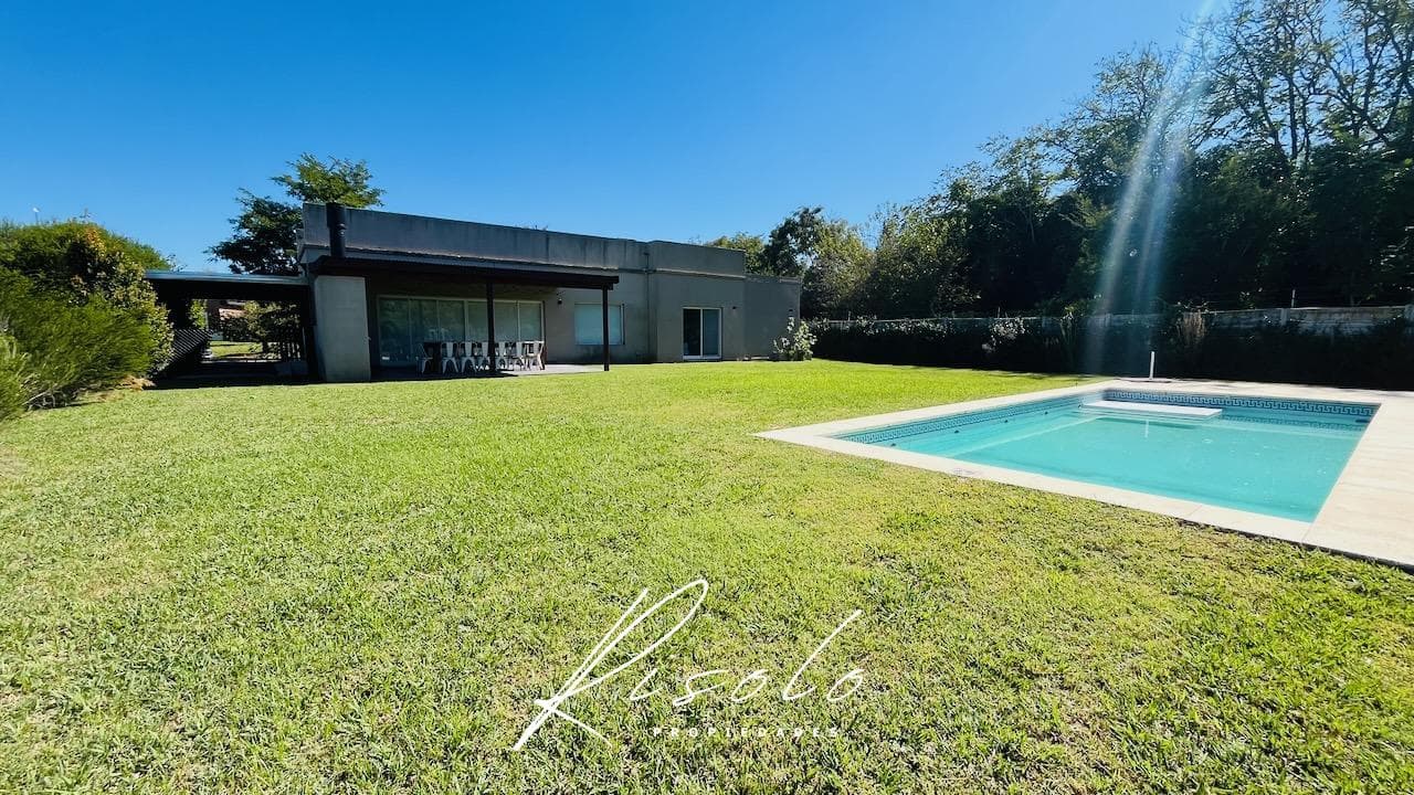 House for Rent, Furnished. Pool, 3 bedrooms. Office. Gated Community, Escobar