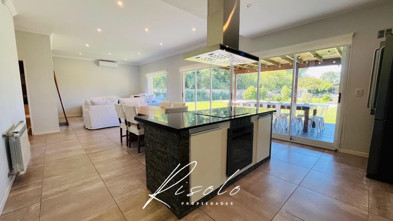 House for Rent, Furnished. Pool, 3 bedrooms. Office. Gated Community, Escobar