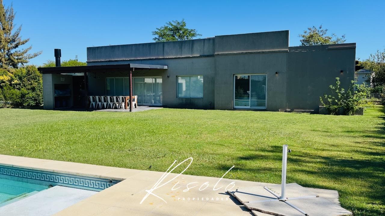 House for Rent, Furnished. Pool, 3 bedrooms. Office. Gated Community, Escobar