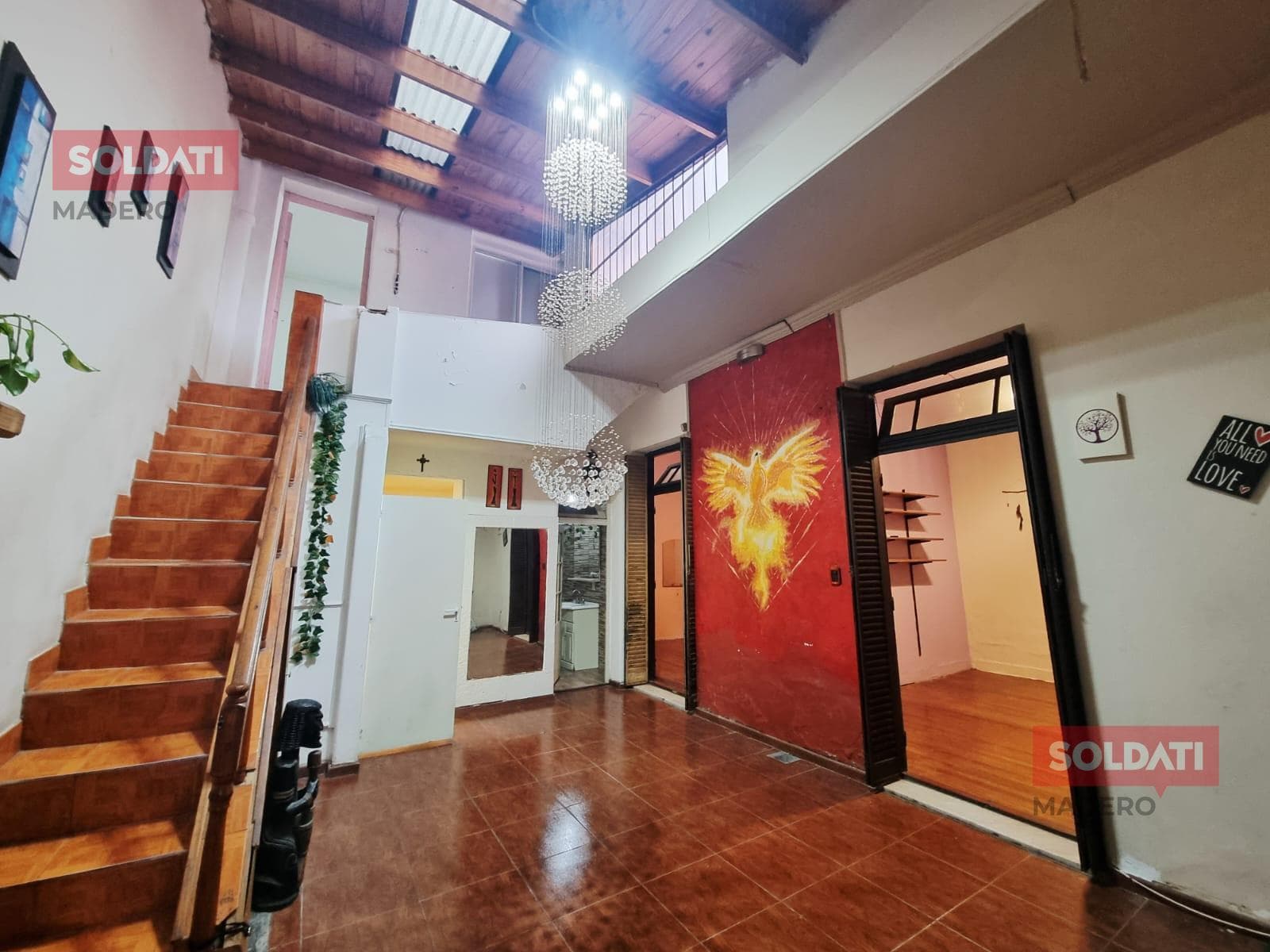 FOR SALE: 4-ROOM APARTMENT IN NORTH CABALLITO WITH TERRACE AND GRILL; QUALIFIES FOR MORTGAGE
