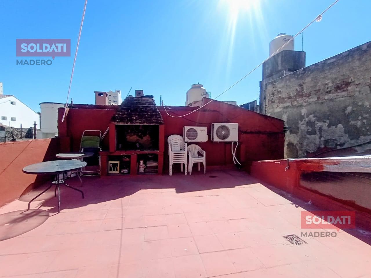 FOR SALE: 4-ROOM APARTMENT IN NORTH CABALLITO WITH TERRACE AND GRILL; QUALIFIES FOR MORTGAGE