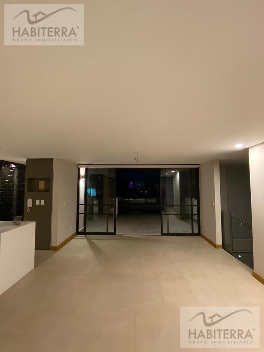 Venta excelente Depto. en Del Valle Norte