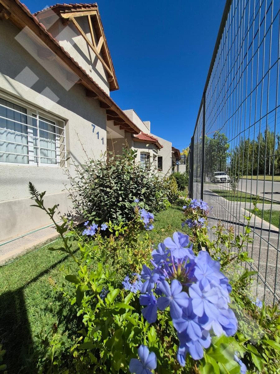 3-Bedroom House in the 12 de Septiembre Neighborhood, Parque