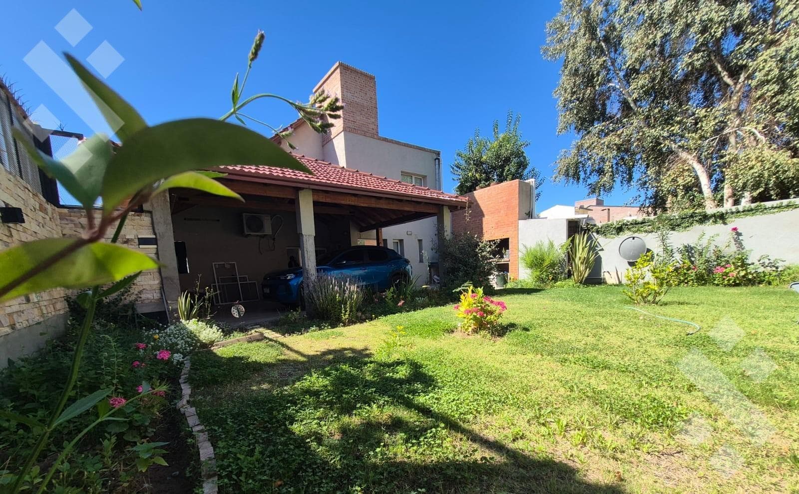 3-Bedroom House in the 12 de Septiembre Neighborhood, Parque