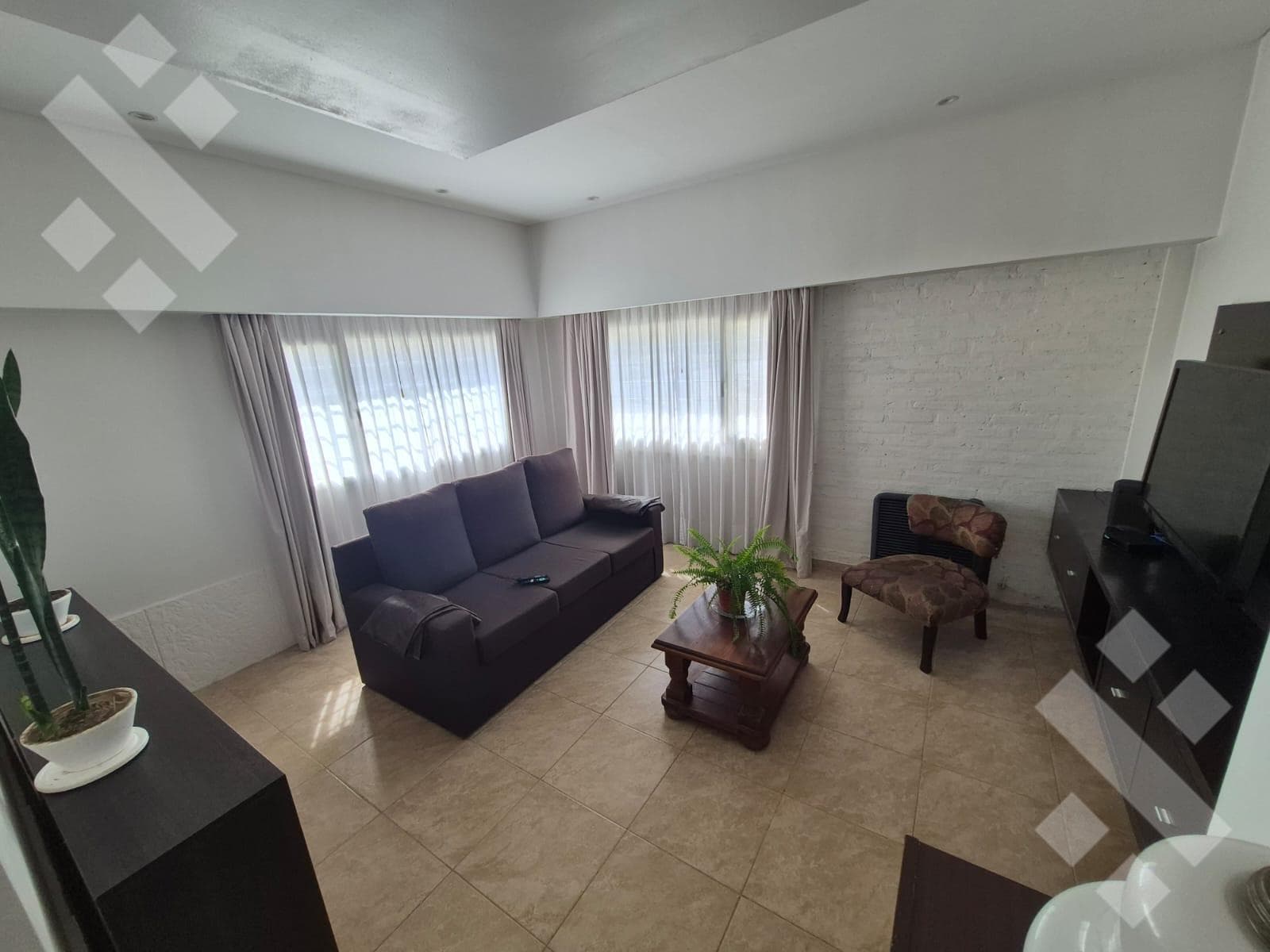 3-Bedroom House in the 12 de Septiembre Neighborhood, Parque