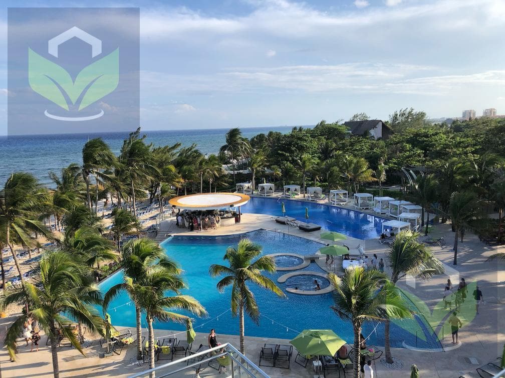 Beachfront Condo for Sale - Penthouse The Fives in Playa del Carmen
