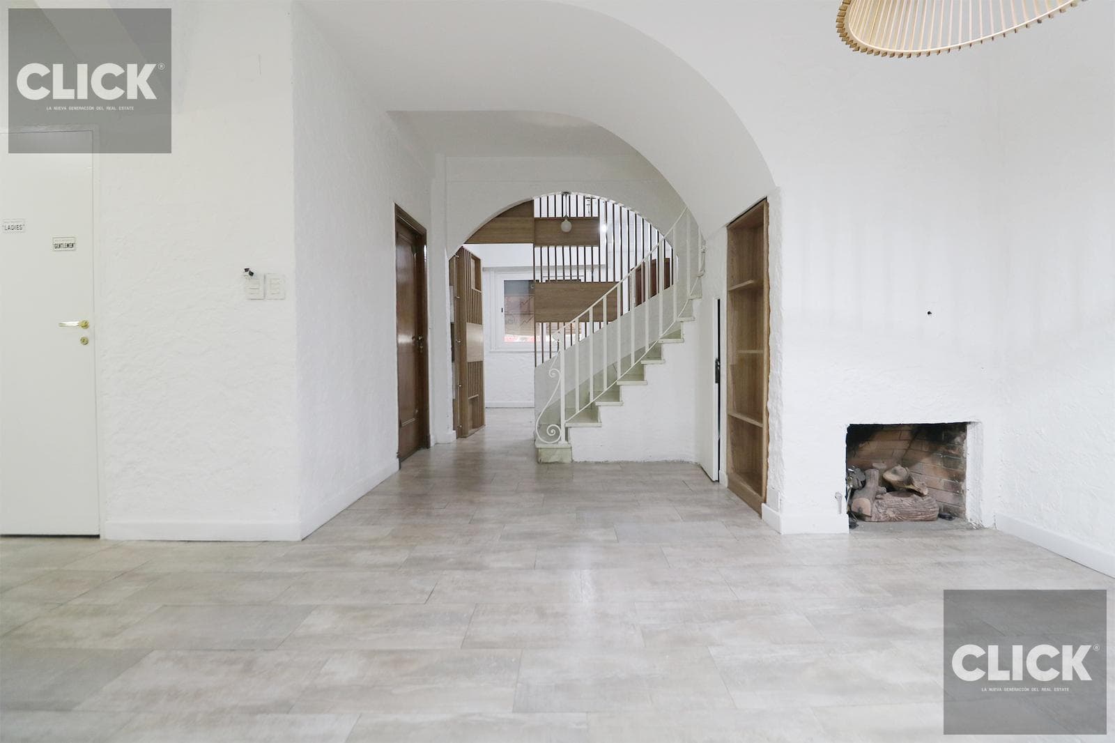 For Sale - 6-room apartment - Renovated - Patio - Terrace - Almagro