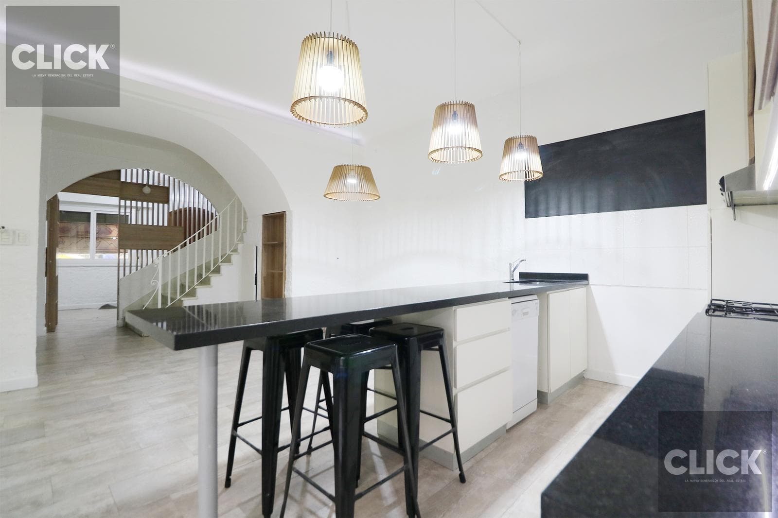 For Sale - 6-room apartment - Renovated - Patio - Terrace - Almagro