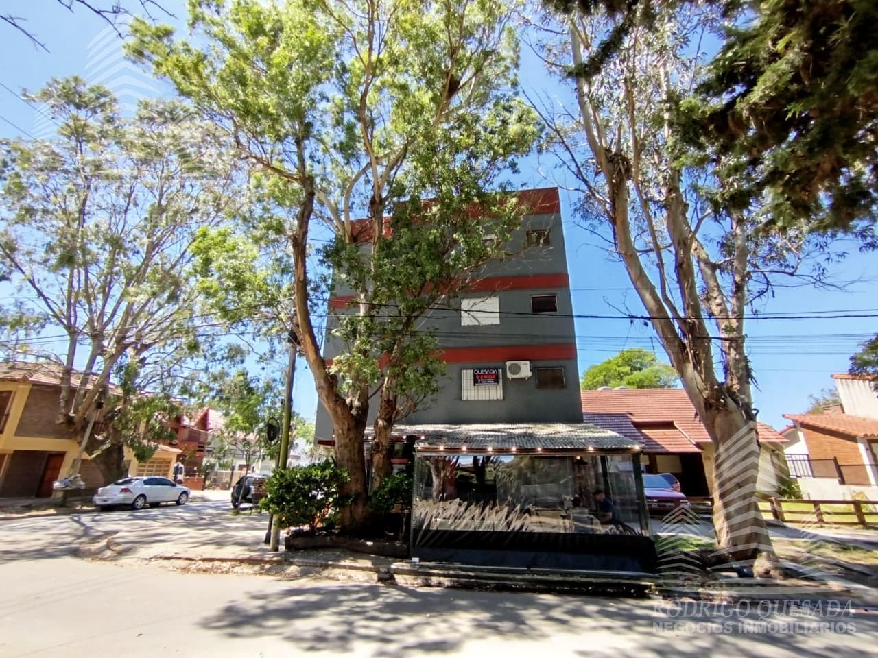 Spacious 2-room apartment!!