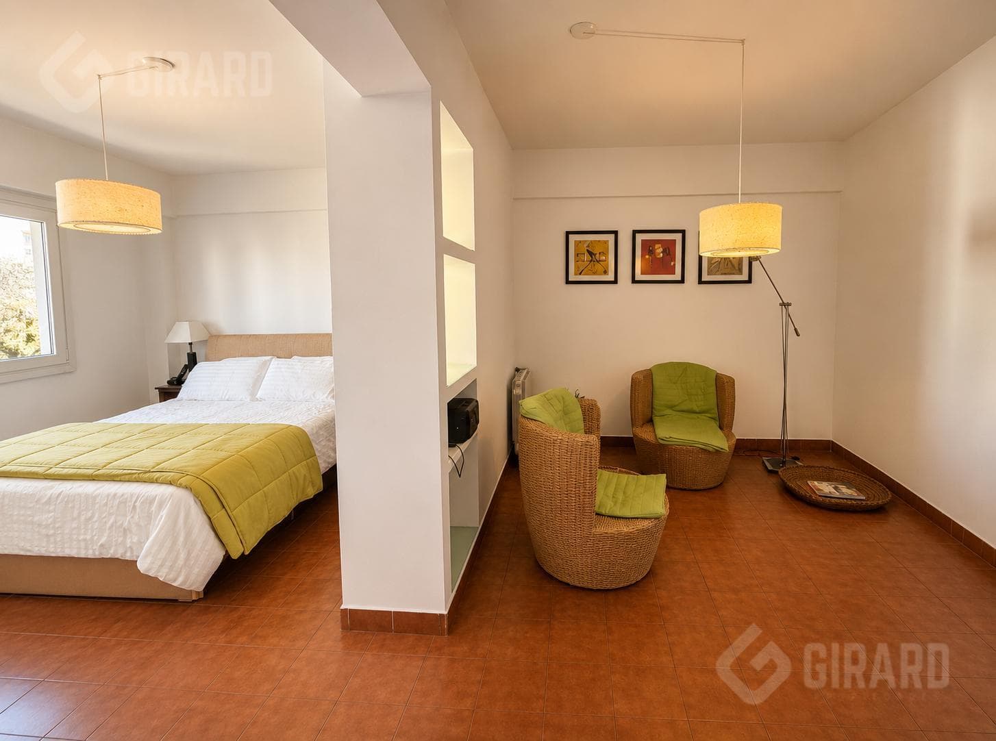 1-room apartment for sale in the Downtown area, in impeccable condition.