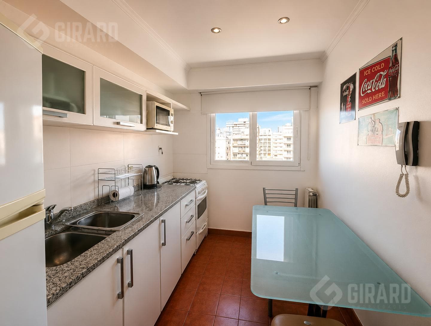 1-room apartment for sale in the Downtown area, in impeccable condition.