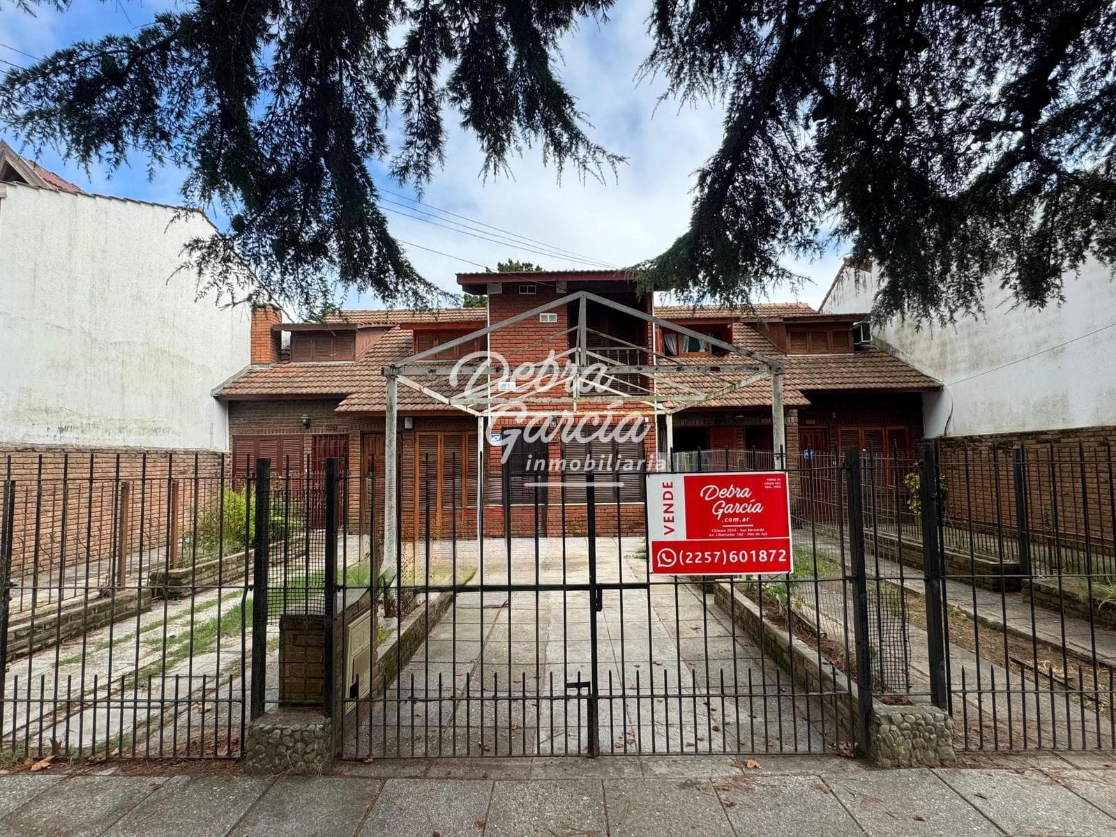 SAN BERNARDO DUPLEX FOR SALE ON THE MAIN STREET WITH PARKING SPACE
