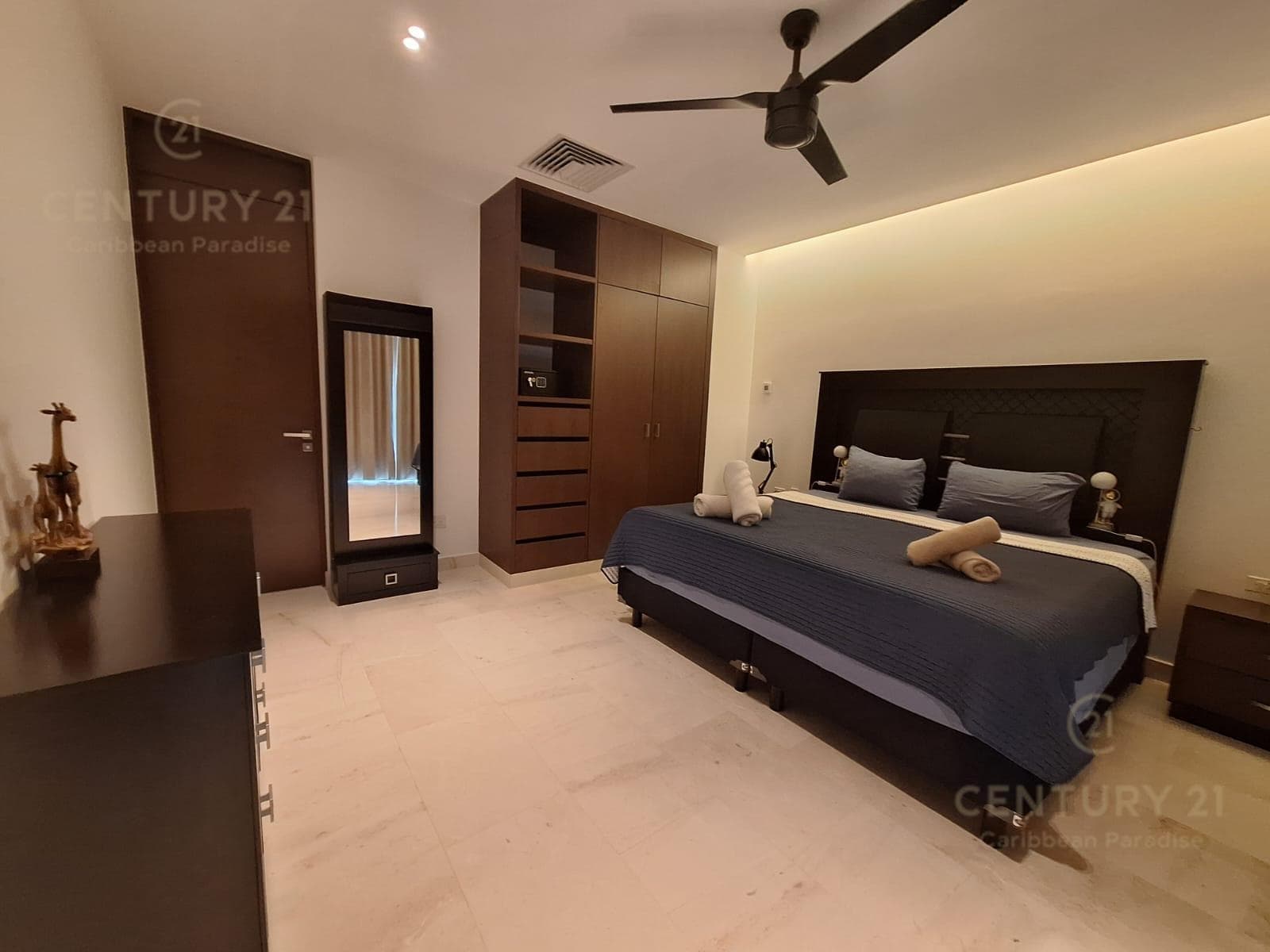 2-Bedroom Apartment for Sale in Marila with a View and Balcony | Playa del Carmen P4557