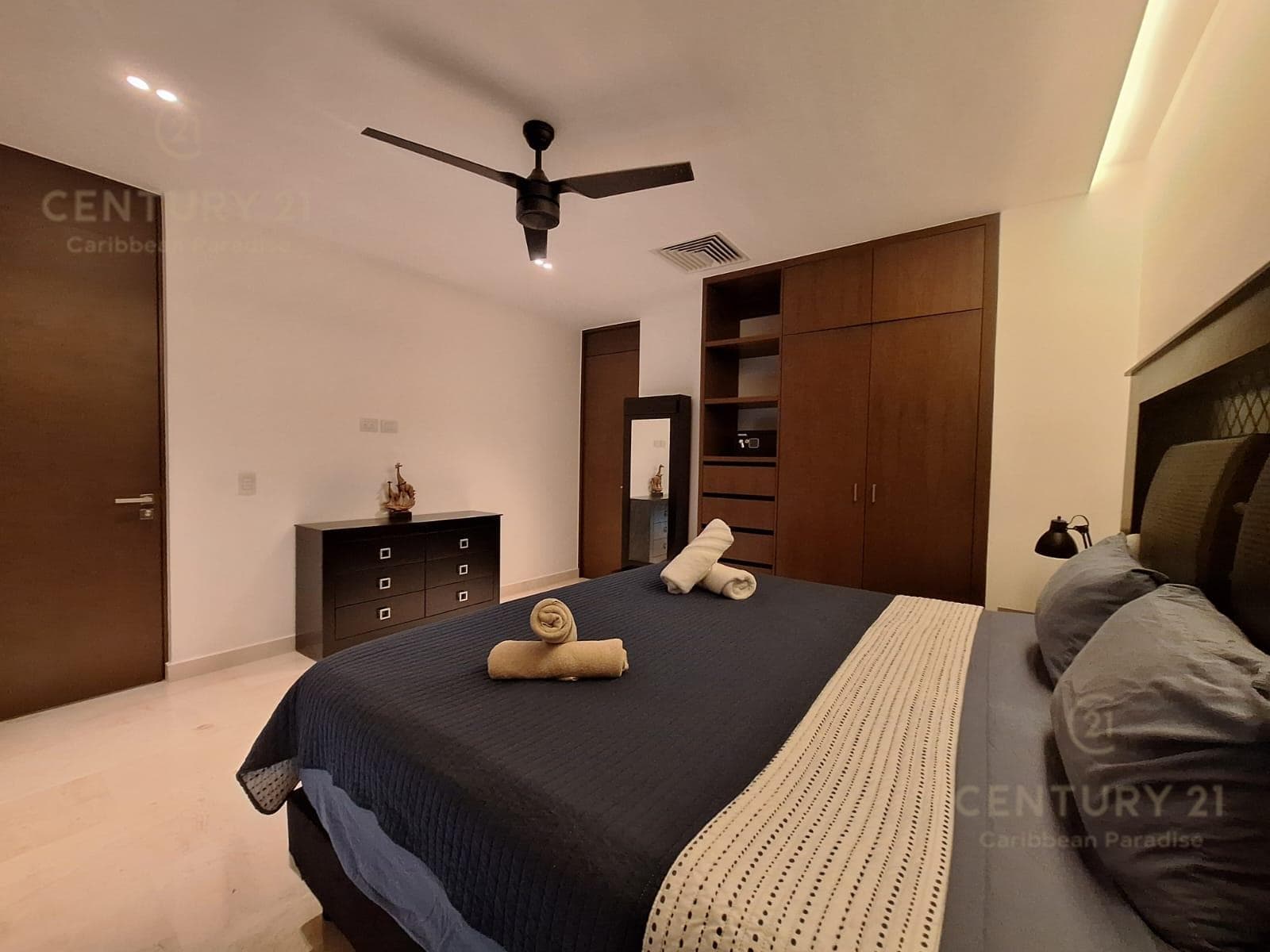 2-Bedroom Apartment for Sale in Marila with a View and Balcony | Playa del Carmen P4557
