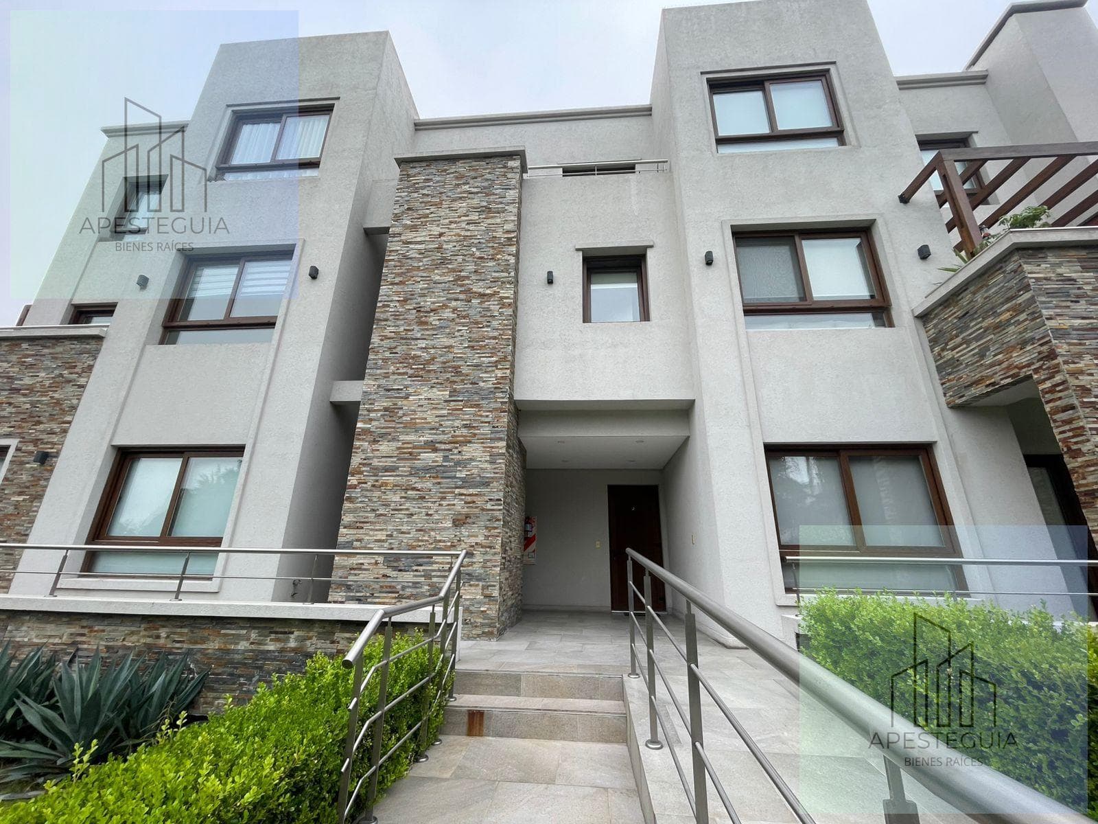 Apartment for Sale in ADROGUE CHICO