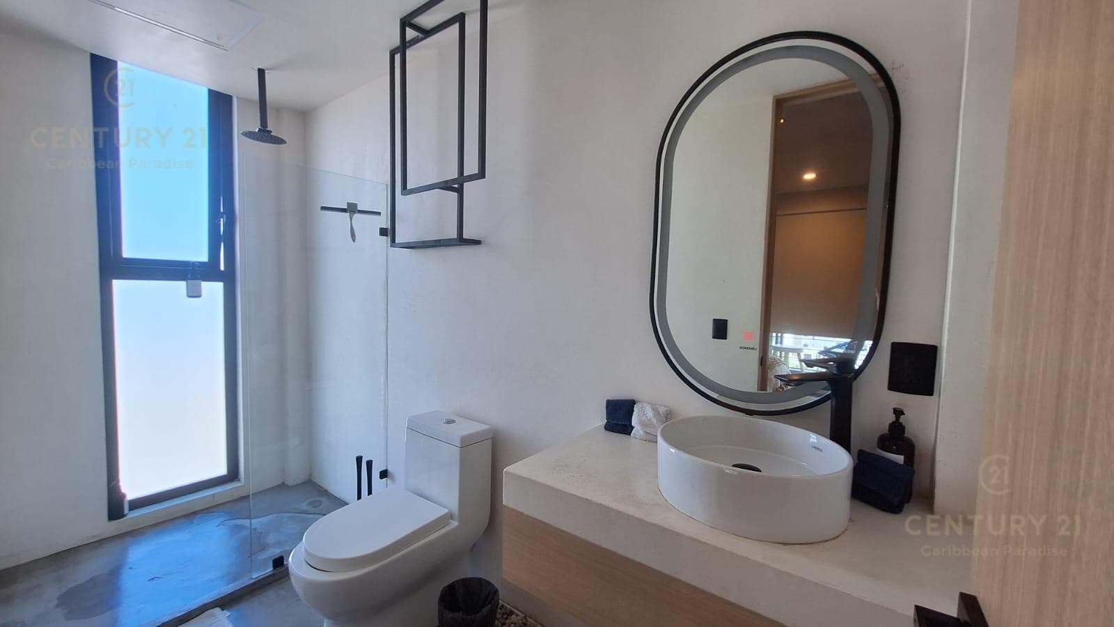 Luxury Studio for Sale in Tower 48, Just Steps from 5th Avenue and the Beach | Playa del Carmen P4550