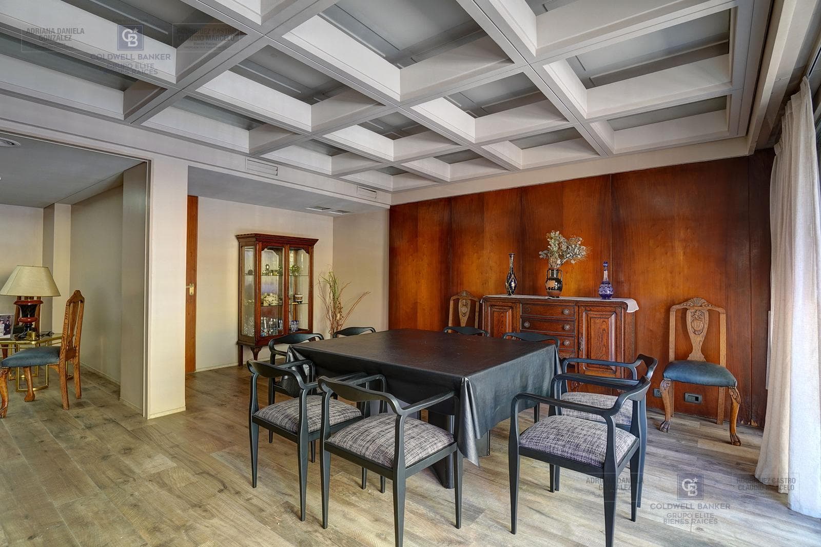 FOR SALE: 5-ROOM HOUSE-STYLE APARTMENT WITH STAFF QUARTERS, BOEDO AREA