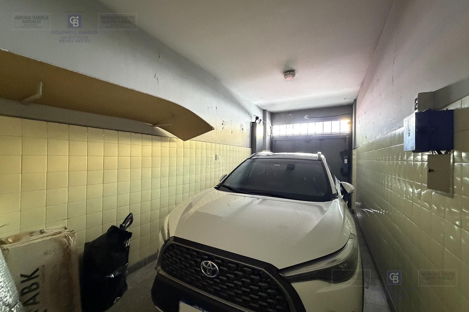 FOR SALE: 5-ROOM HOUSE-STYLE APARTMENT WITH STAFF QUARTERS, BOEDO AREA