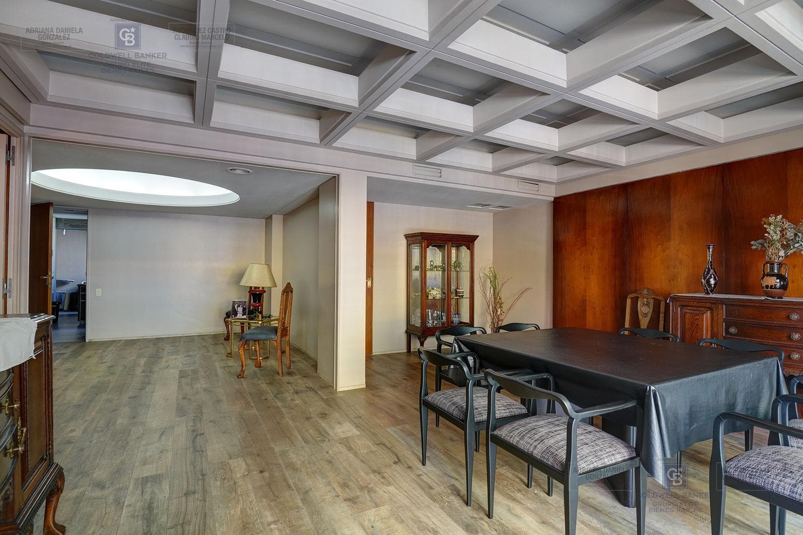 FOR SALE: 5-ROOM HOUSE-STYLE APARTMENT WITH STAFF QUARTERS, BOEDO AREA