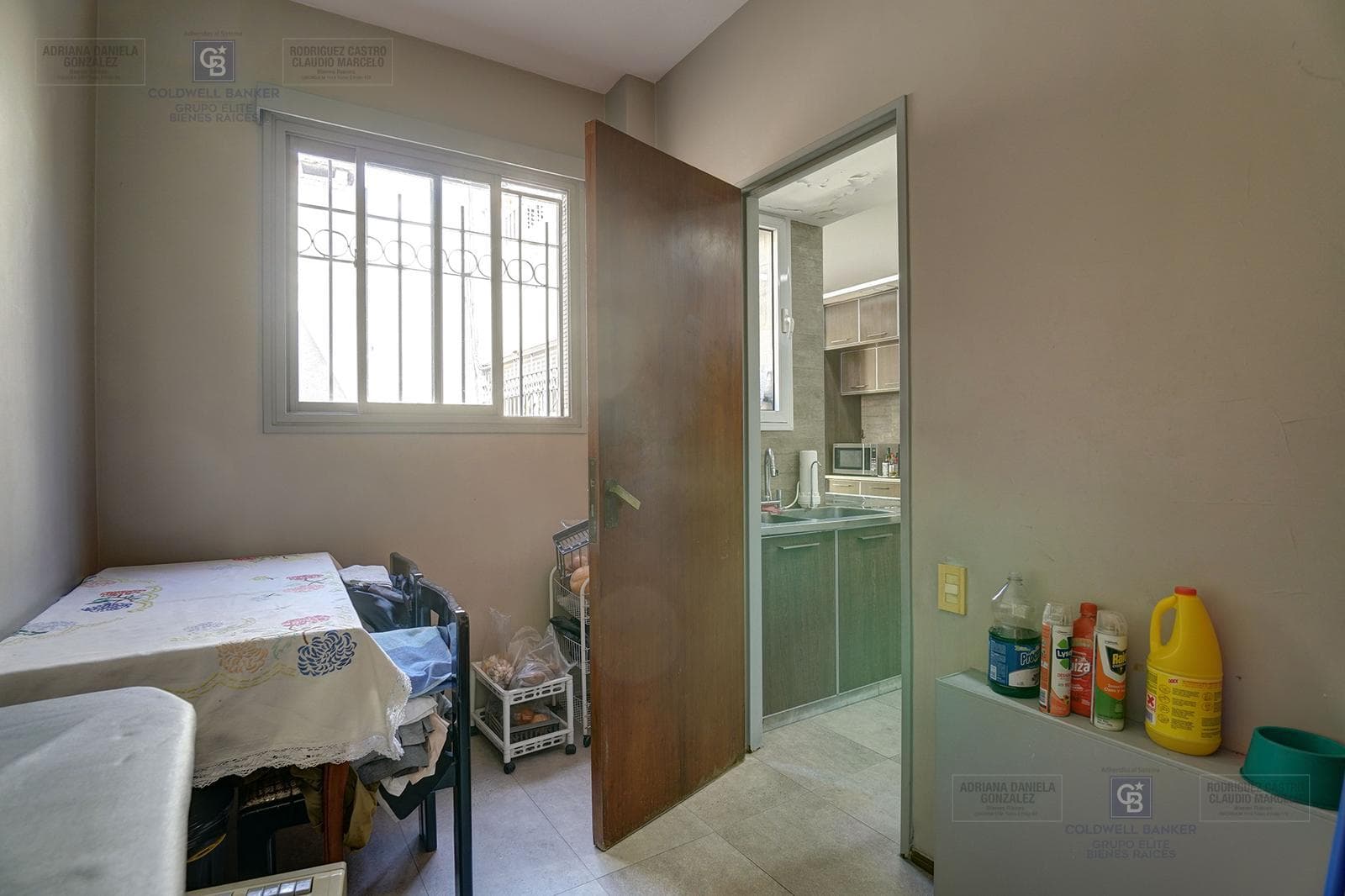 FOR SALE: 5-ROOM HOUSE-STYLE APARTMENT WITH STAFF QUARTERS, BOEDO AREA