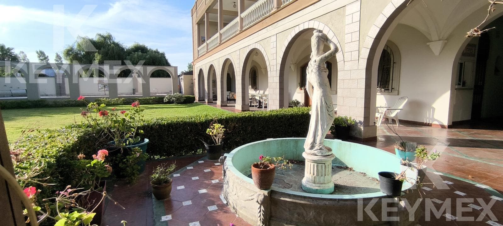 Country house in Villa del Plata, with a pool, park, and barbecue area | Luxury property