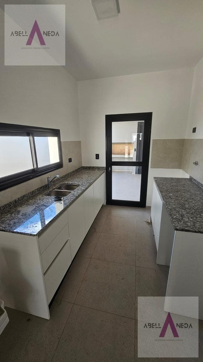Ground-Floor Duplex for Sale - 2 Bedrooms