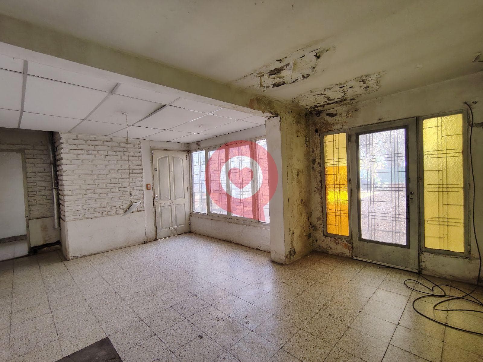 Casa a reciclar en Remigio Bosch 600 - Apto para construcción de hasta 4 dúplex