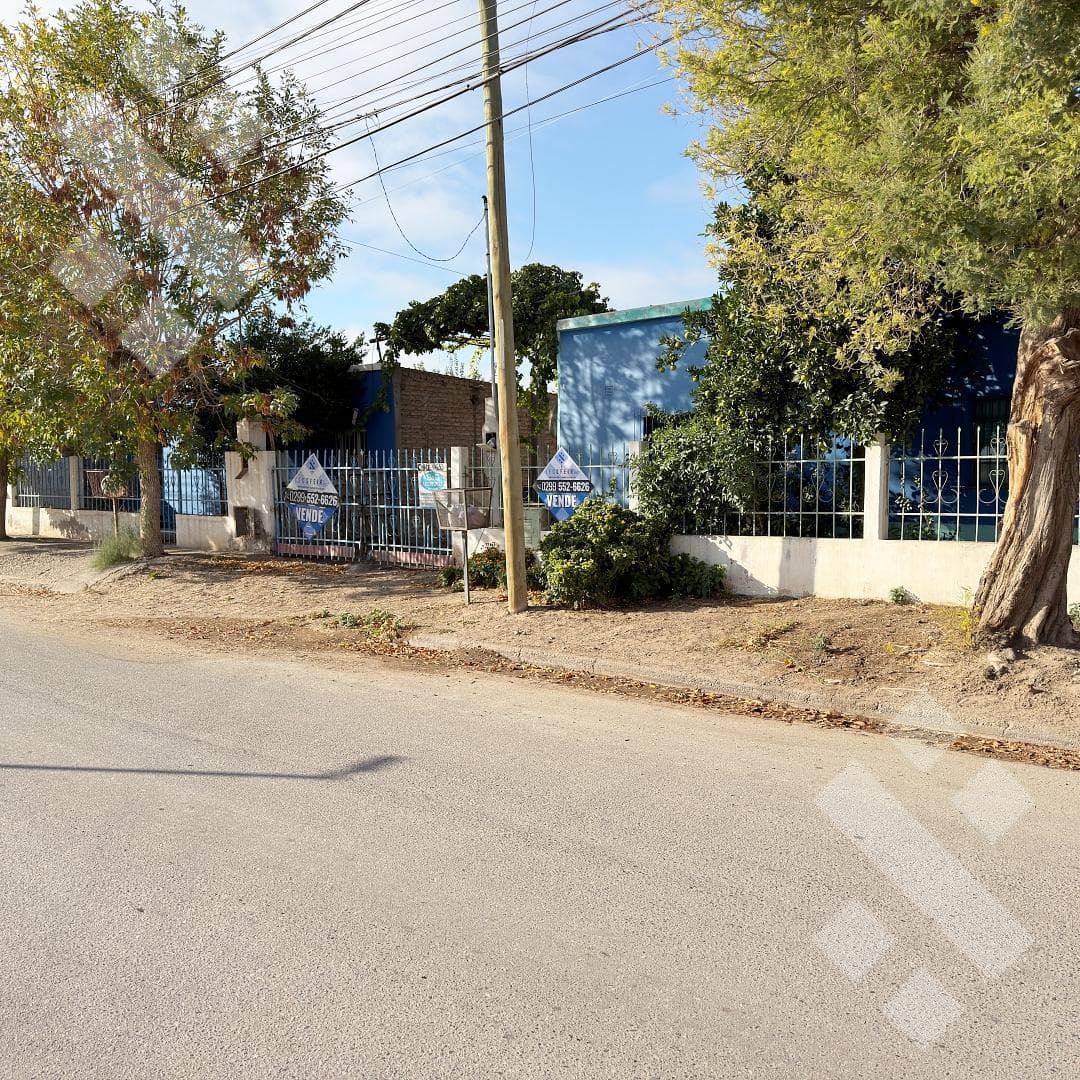 For Sale | 2 Adjacent Lots | Total 1,090 m² | Suitable for Development | Downtown Area | Plottier