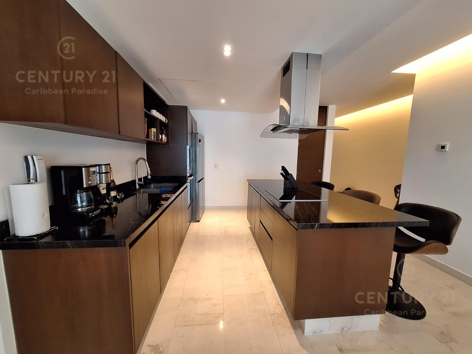 3-Bedroom Apartment for SALE with Balcony on a Corner Lot | Marila Playa Del Carmen P4556