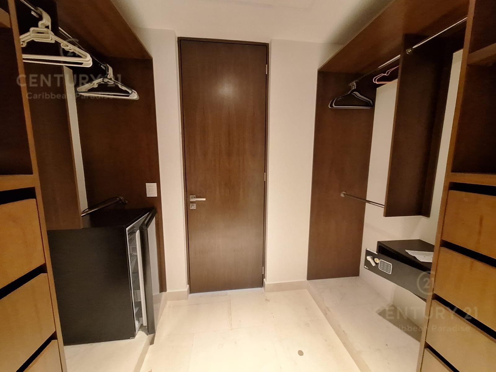 3-Bedroom Apartment for SALE with Balcony on a Corner Lot | Marila Playa Del Carmen P4556