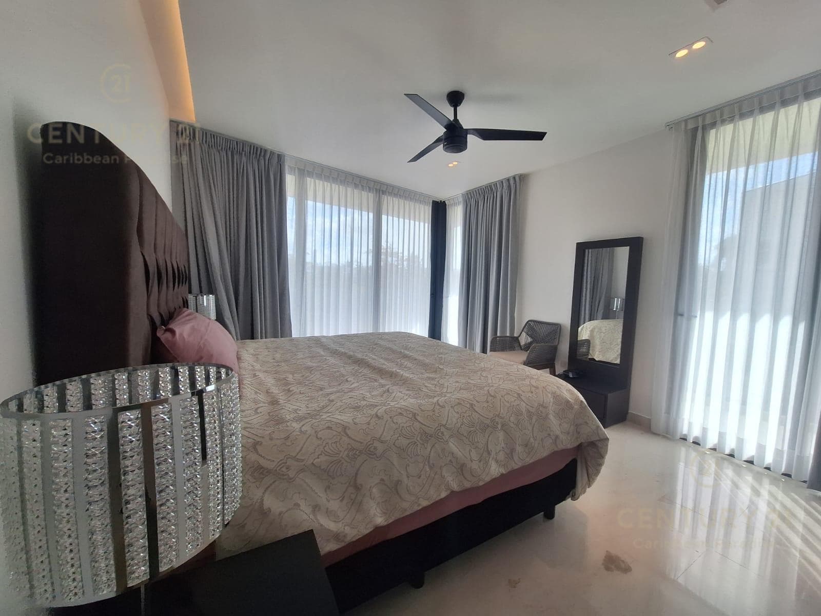 3-Bedroom Apartment for SALE with Balcony on a Corner Lot | Marila Playa Del Carmen P4556