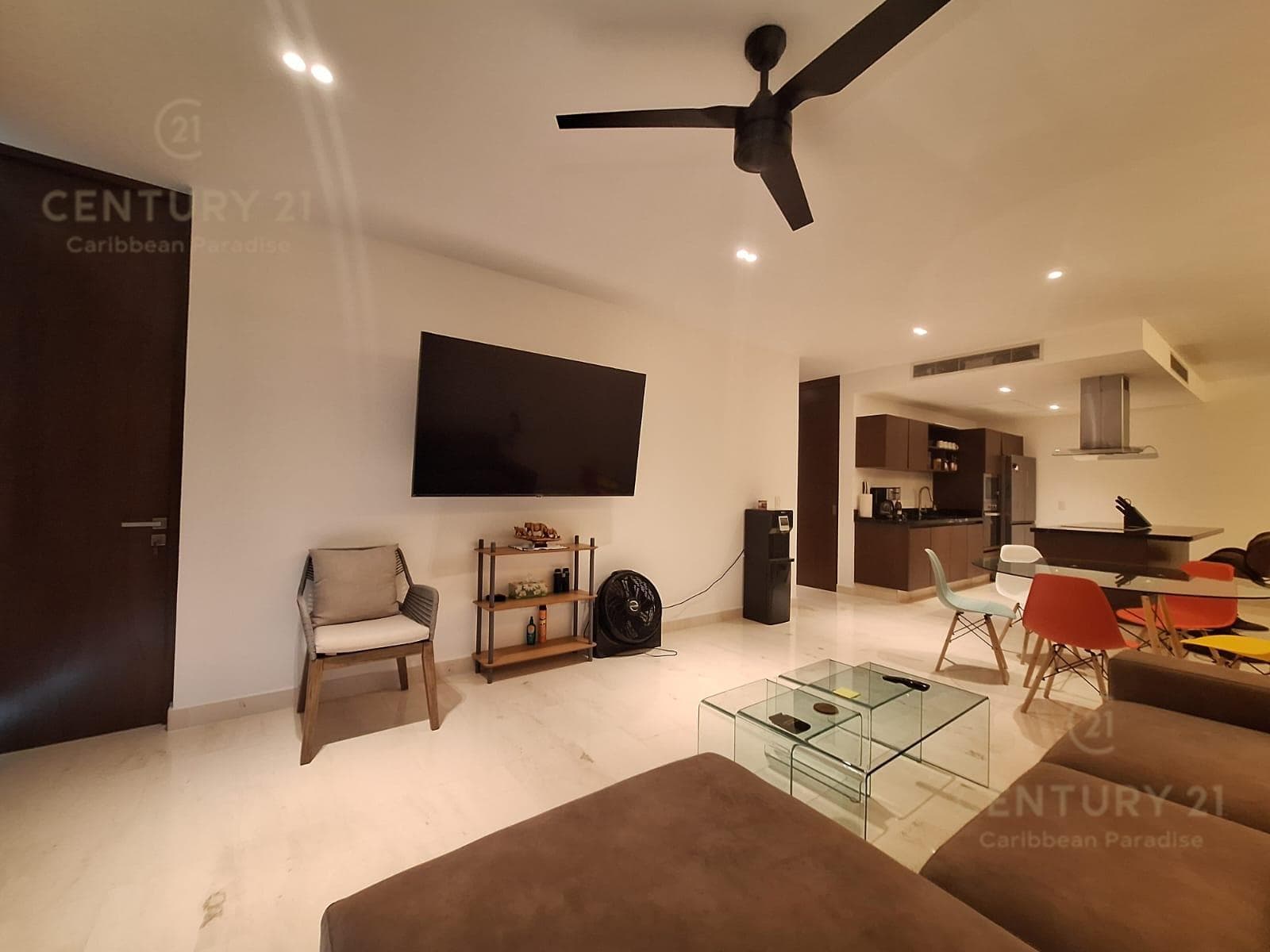 3-Bedroom Apartment for SALE with Balcony on a Corner Lot | Marila Playa Del Carmen P4556