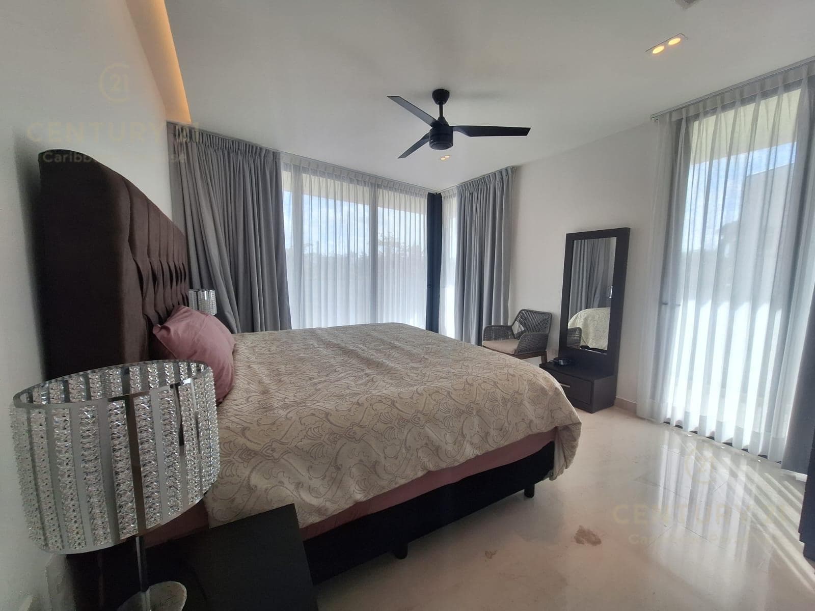 3-Bedroom Apartment for SALE with Balcony on a Corner Lot | Marila Playa Del Carmen P4556