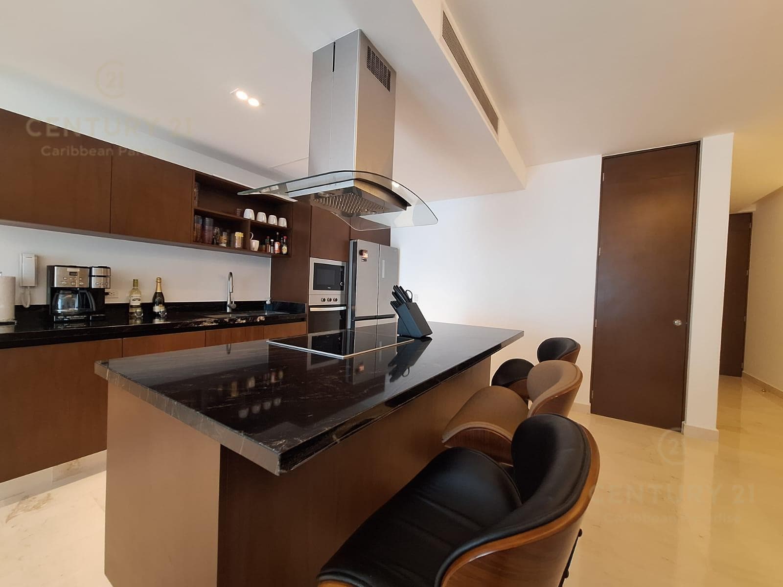 3-Bedroom Apartment for SALE with Balcony on a Corner Lot | Marila Playa Del Carmen P4556