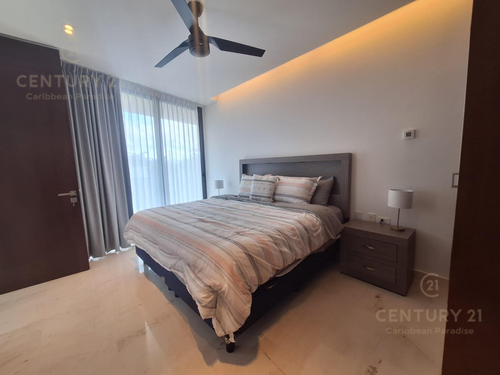 3-Bedroom Apartment for SALE with Balcony on a Corner Lot | Marila Playa Del Carmen P4556
