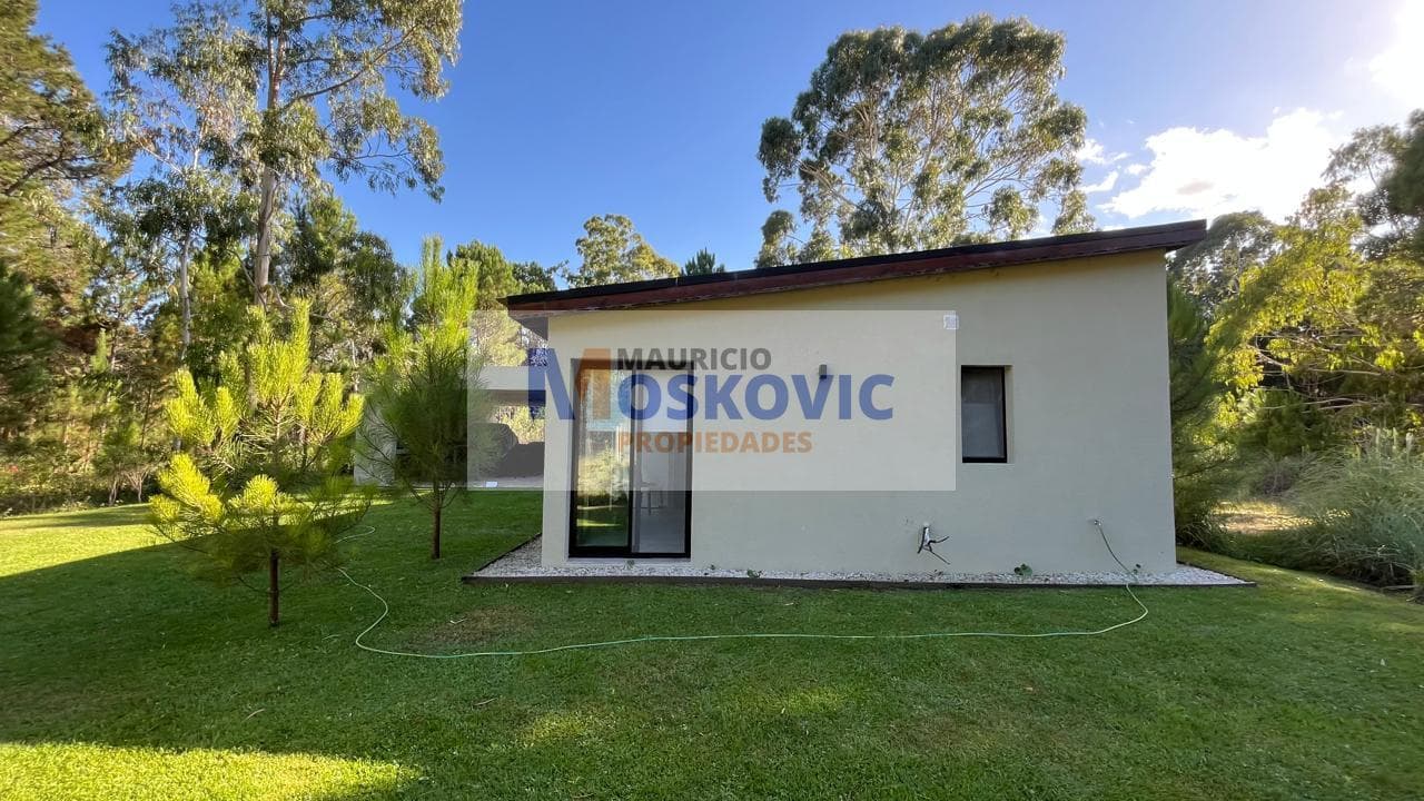 House in Villarobles 440 - For Sale - Atlantic Coast