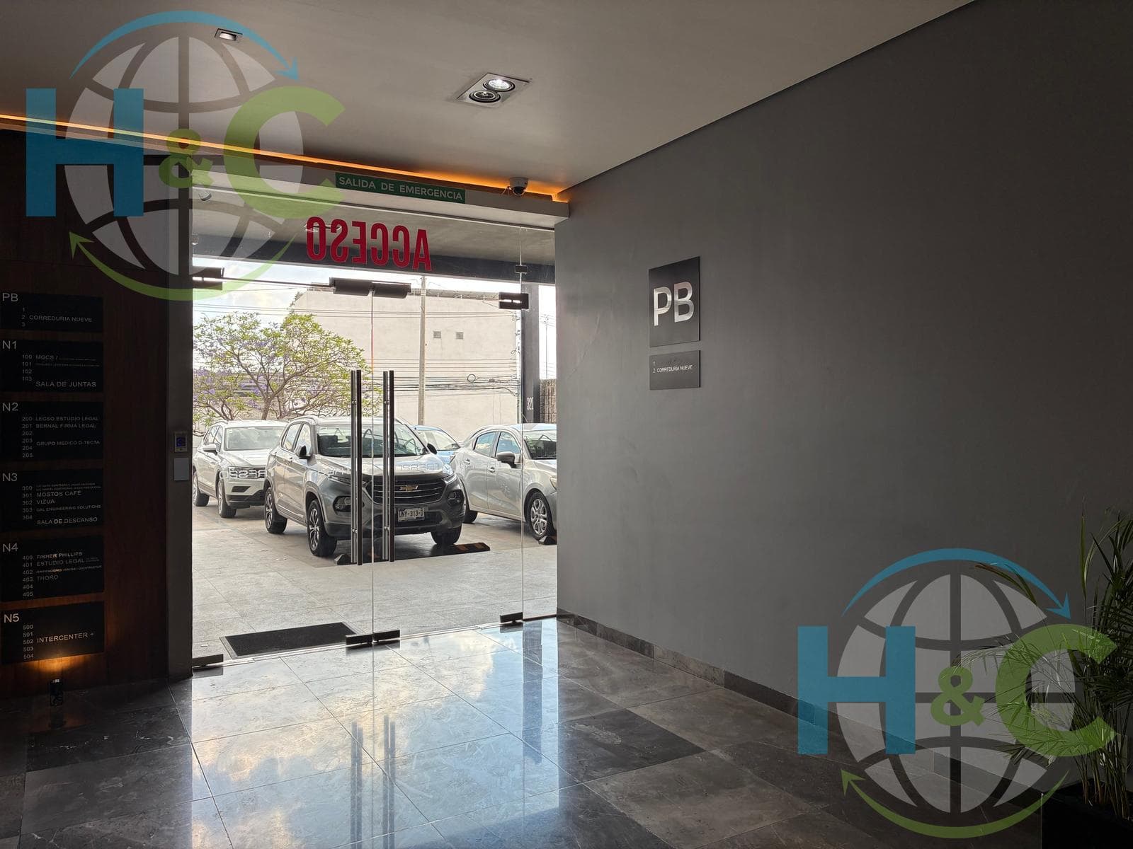 OFFICE SPACE FOR RENT IN LOMA DORADA, QUERÉTARO