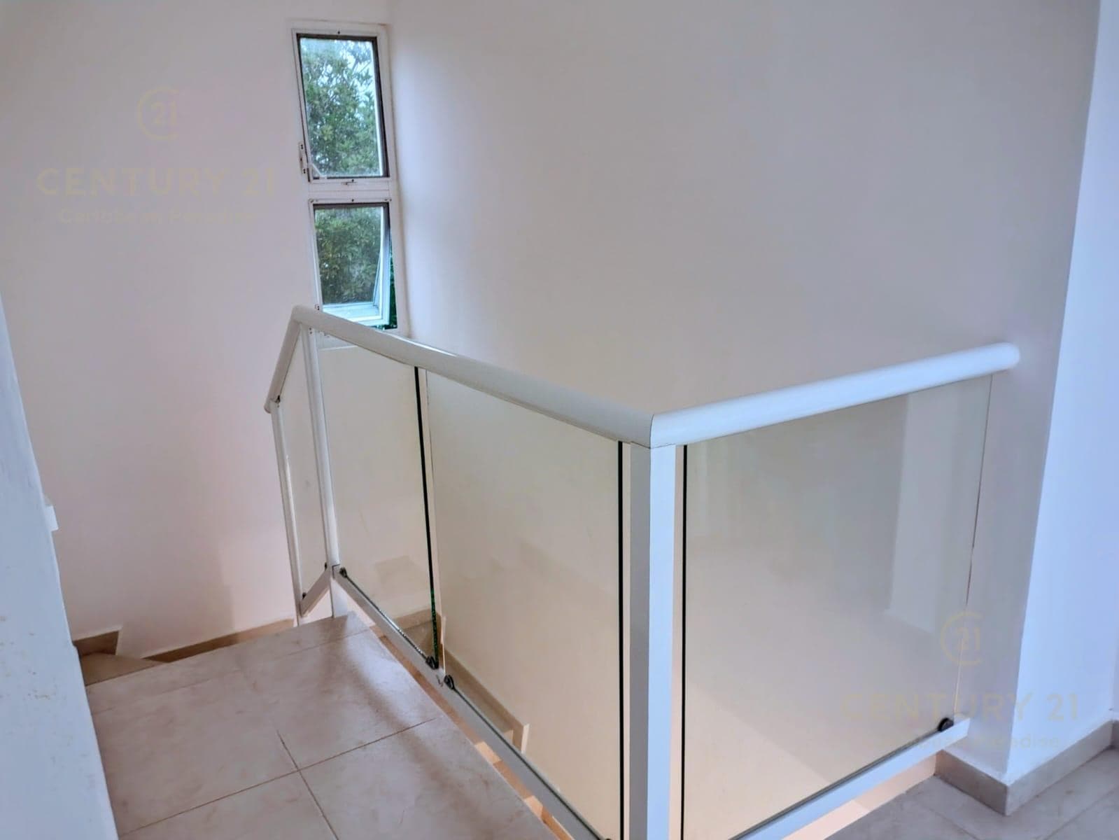 4-Bedroom Penthouse for Sale in Puerto Morelos | With a Spacious Terrace | C4125