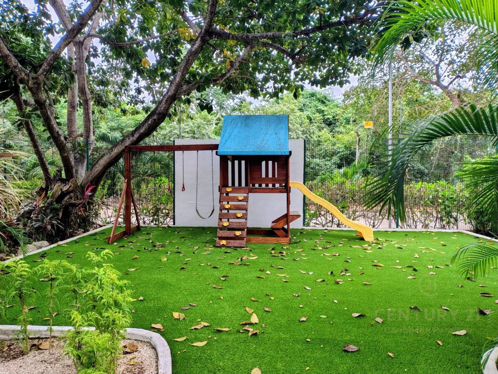 4-Bedroom Penthouse for Sale in Puerto Morelos | With a Spacious Terrace | C4125