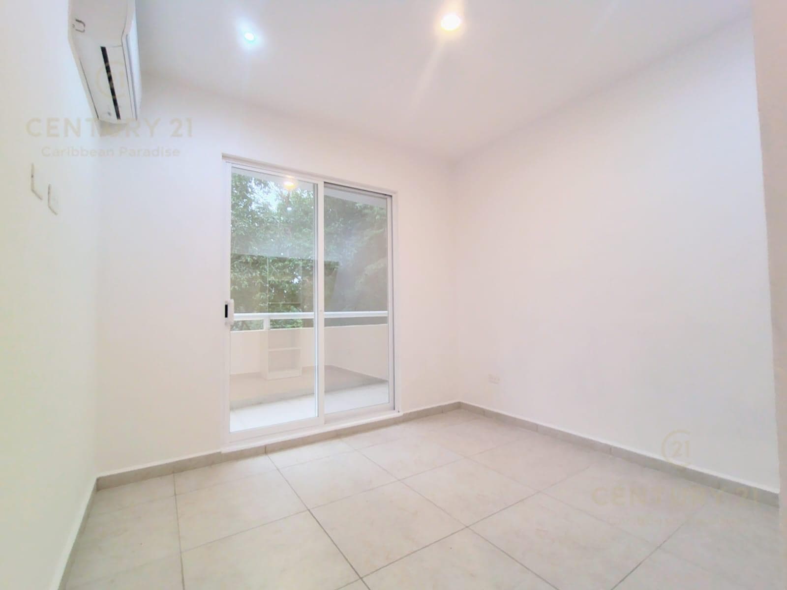 4-Bedroom Penthouse for Sale in Puerto Morelos | With a Spacious Terrace | C4125