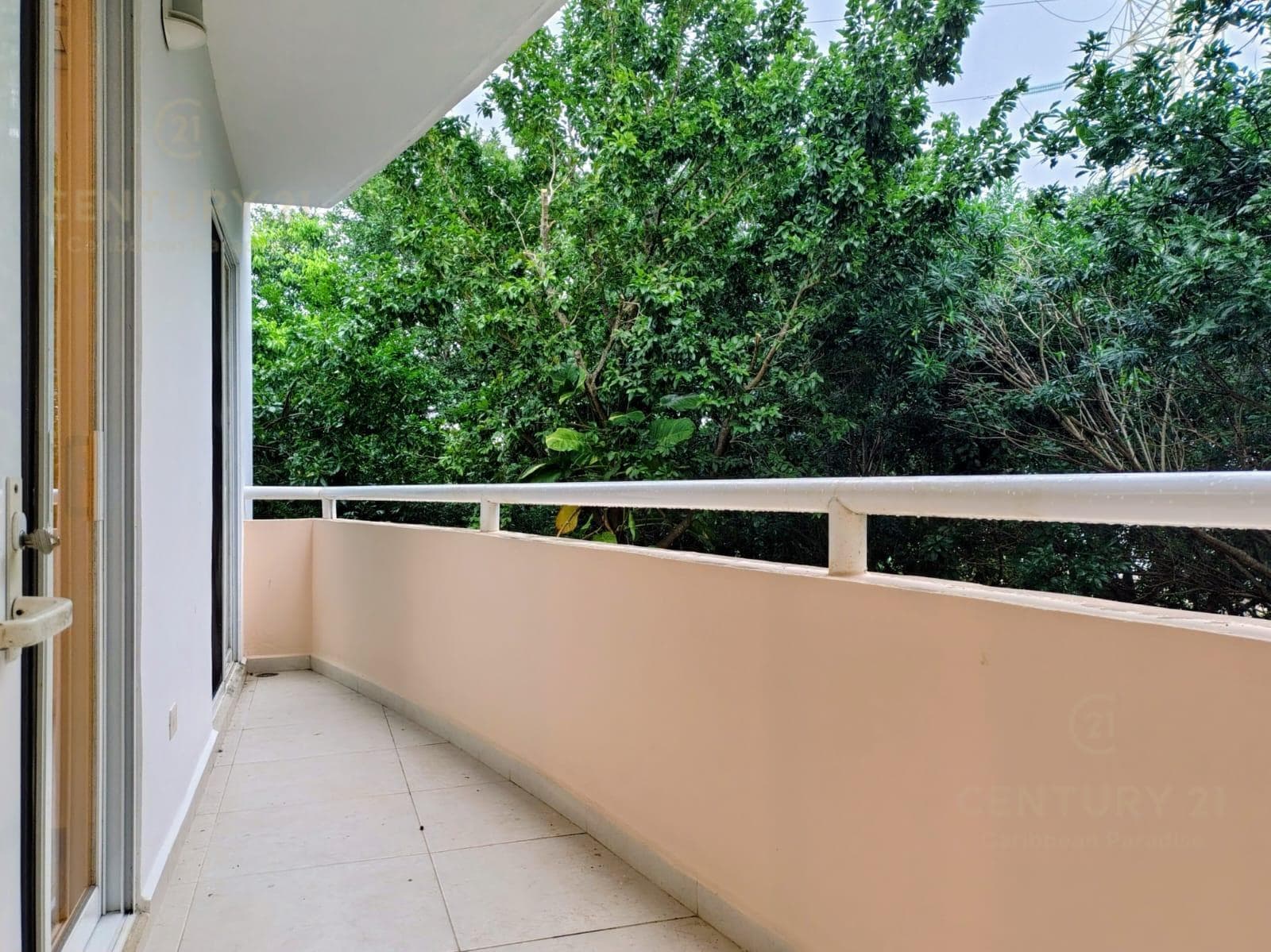 4-Bedroom Penthouse for Sale in Puerto Morelos | With a Spacious Terrace | C4125
