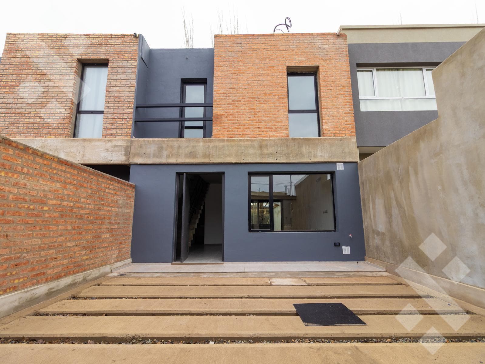 Duplex for Sale - Tierra Mansa - Centenario -