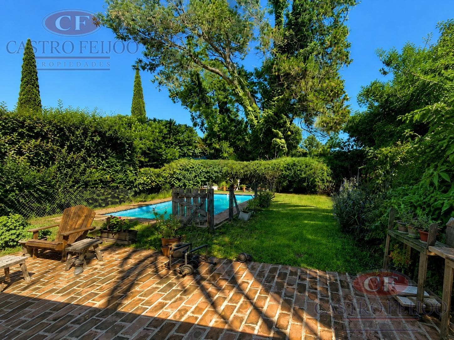 House in Mart.-Vias/Santa Fe