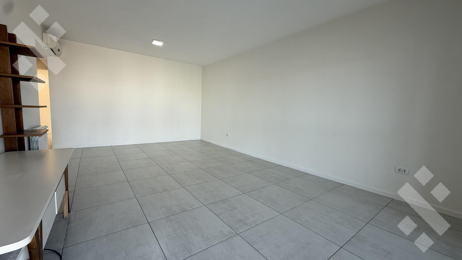 FOR SALE: 3-Bedroom Apartment, 2 Parking Spaces, Jardines del Rey Neighborhood - Neuquén