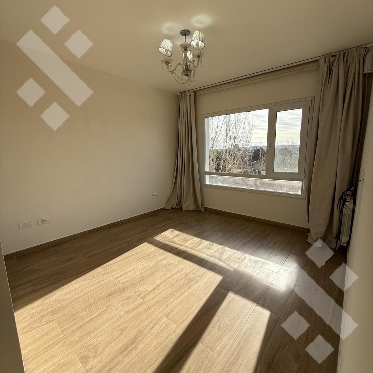 FOR SALE: 3-Bedroom Apartment, 2 Parking Spaces, Jardines del Rey Neighborhood - Neuquén