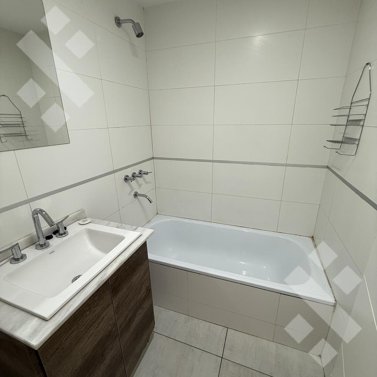 FOR SALE: 3-Bedroom Apartment, 2 Parking Spaces, Jardines del Rey Neighborhood - Neuquén